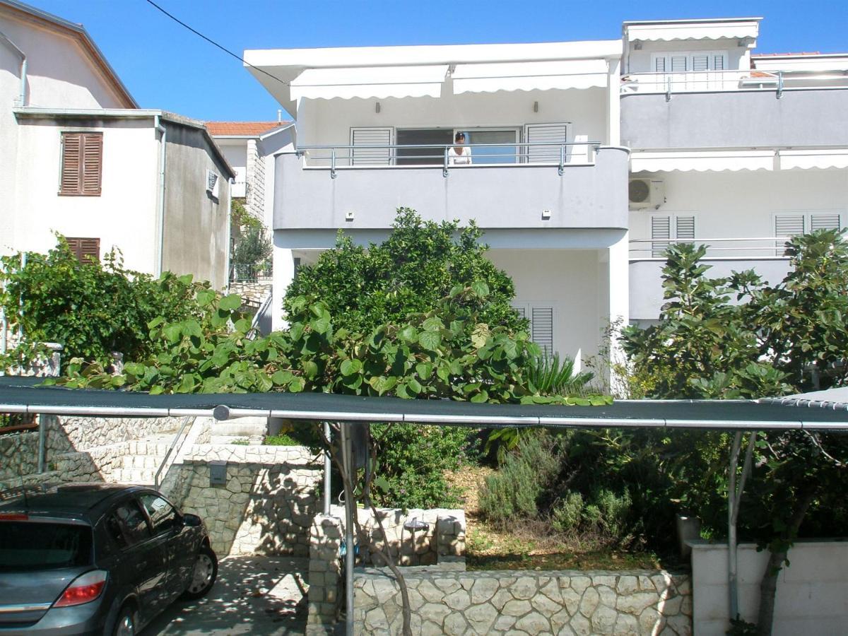 Apartments Frano Seget Vranjica Esterno foto